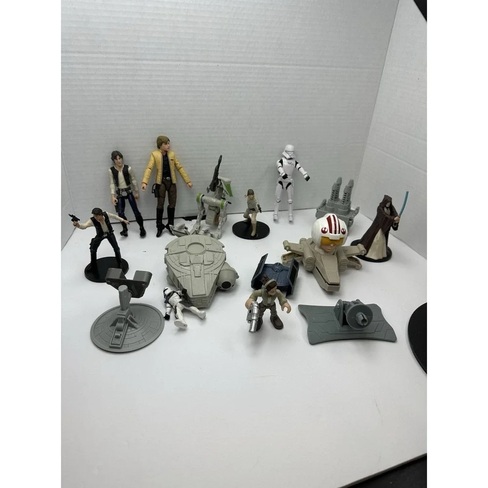 Star Wars Action Figure & Accessory Lot Han Solo Luke Skywalker Stormtrooper Mix